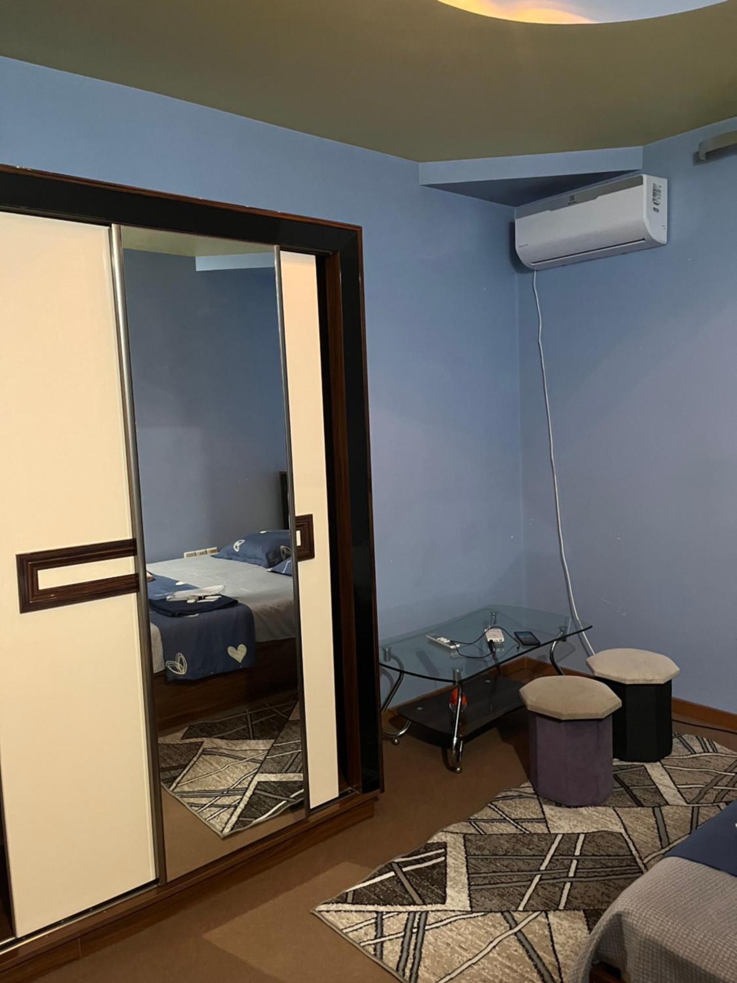 Yellow Fox Yerevan Exterior photo